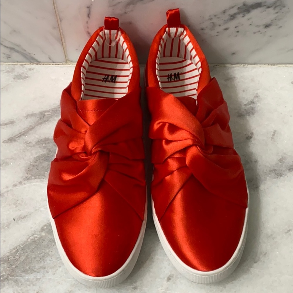 H&M red silk sneakers never worn Size 6. NEW!